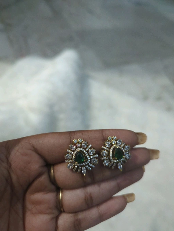 Victorian Earstuds - Green