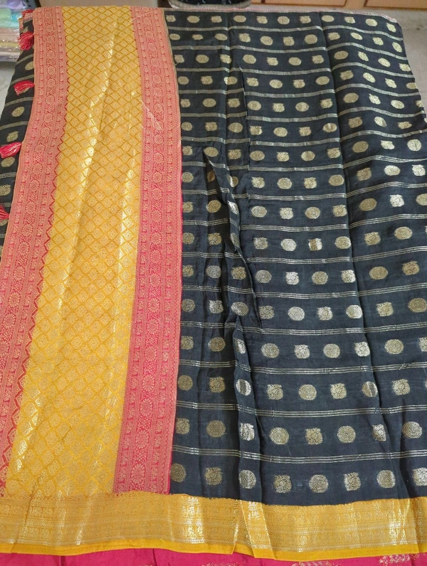 Premium Dola - Black