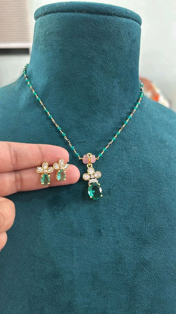 Real EmaraldS With Black Diamonds  - Vz