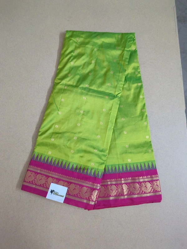 Pure Handloom Narayanpet Pattu  - parrot green