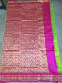 Pure Handloom Narayanpet Pattu  - parrot green