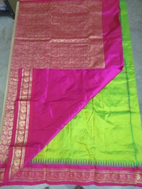 Pure Handloom Narayanpet Pattu  - parrot green