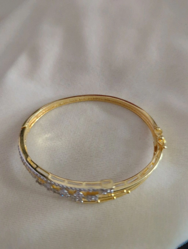Gold Copy Bracelet - VZ