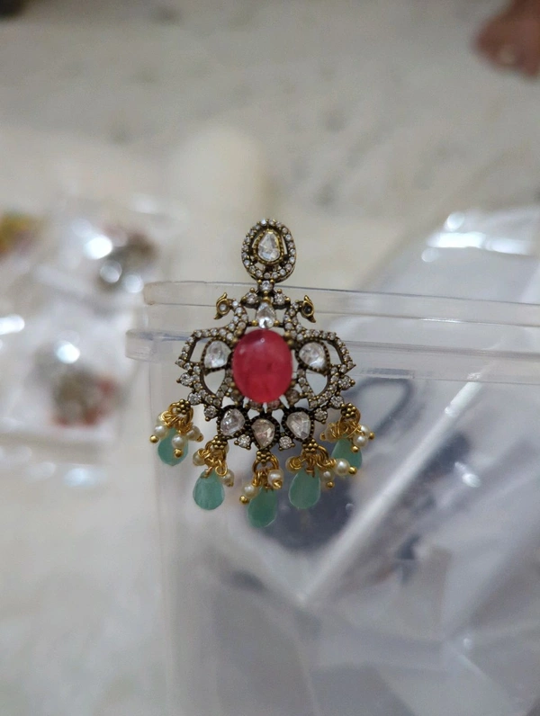 Victorian Pendant  - mint gree, VZ