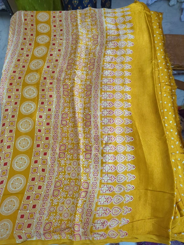 Model Silk - Web Orange, Zigzag Lines