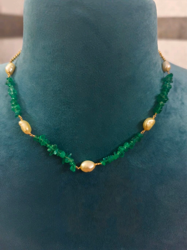 Russian Beads And Real Pearls Neck Chain - green, HD