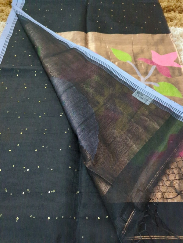 Muslin Sequence With Jamdhani Pallu - Black 4