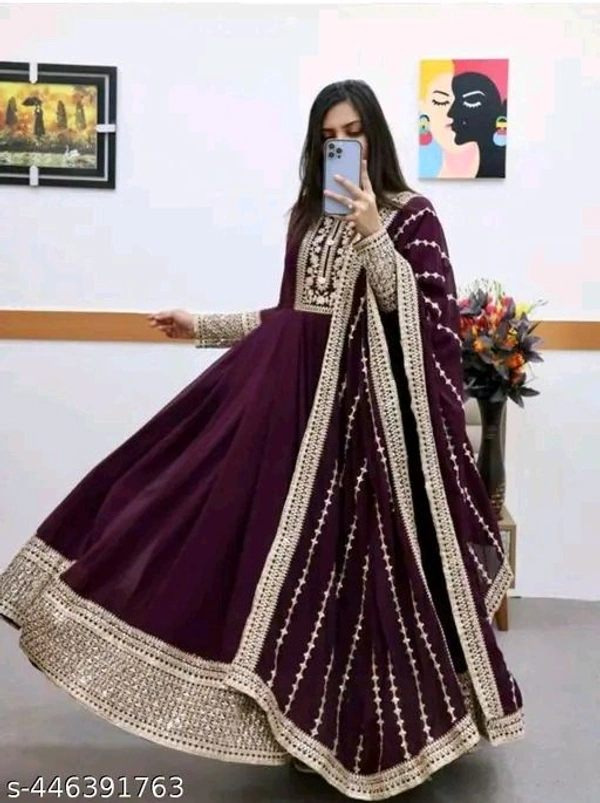 Catalog Name:*Trendy Western Gowns*
Kurta Fabric: Georgette - M