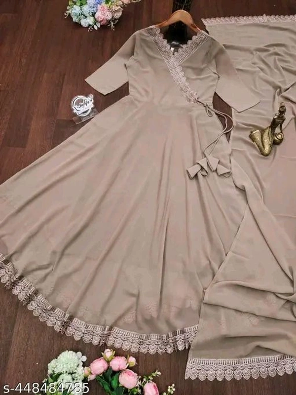 Trendy Western Gowns*
Fabric: Georgette - M