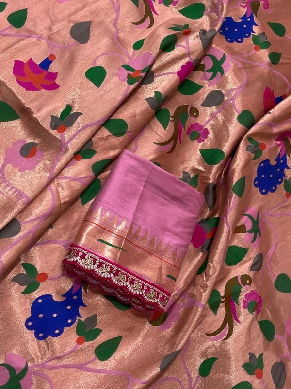 Banarasi Pattu saree with elegant flower & Peacock Weaving on all over the saree With lace ✨ - PINK, Free