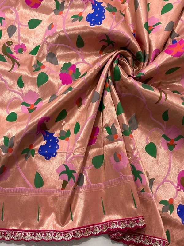 Banarasi Pattu saree with elegant flower & Peacock Weaving on all over the saree With lace ✨ - PINK, Free