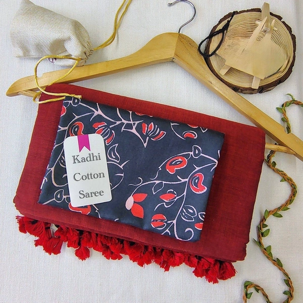 PAITHANI_HOUSE11 Handloom Khadi Cotton Saree: Boom Boom Sale! - RED