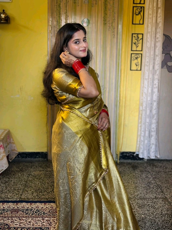 “Diksha Desle Inspired Designer Ghungroo Border Golden Silk Saree – Premium Festive Wear” ✨ - Gold, Free