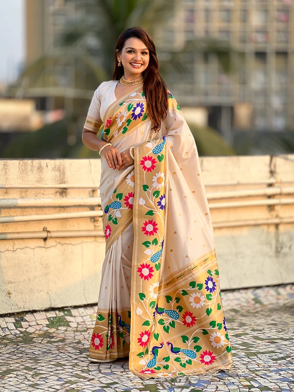 ISHWARI Original Paithani Silk Saree with 9-Inch Big Peacock Border and Meenakari Pallu