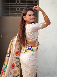 ISHWARI Original Paithani Silk Saree with 9-Inch Big Peacock Border and Meenakari Pallu - FREE, CREAM