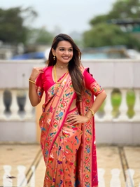 PAITHANI_HOUSE249 Kanjivaram Paithani Silk Saree � Soft Silk with Meenakari Zari Weaving & Rich Swan Border Pallu - RANI PINK