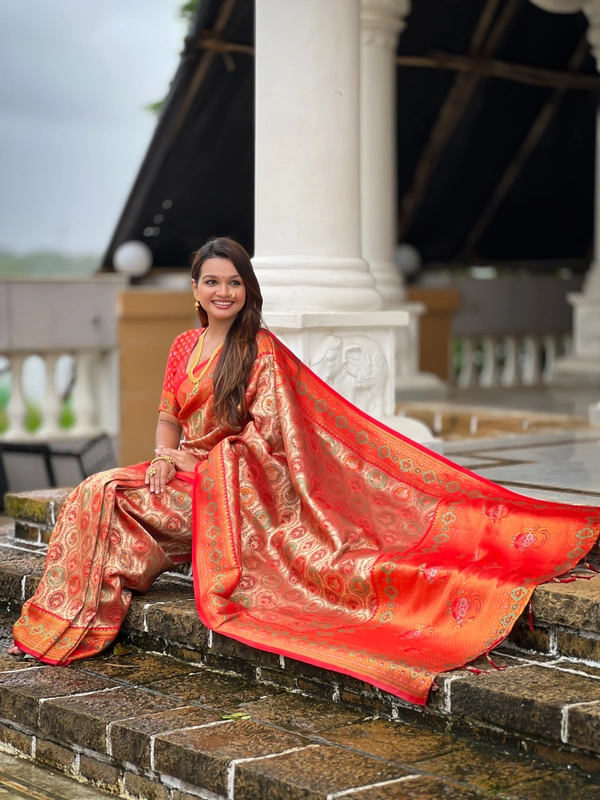 PAITHANI_HOUSE252 Kanjivaram Silk Saree � Soft Silk with Meenakari Zari Weaving & Rich Swan Border Pallu - RED