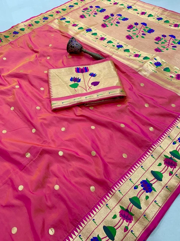 PAITHANI_HOUSE22 Lotus-Kinar Paithani Weave - Grand Zari Pallu and Flower Motifs - FREE, TOW TON