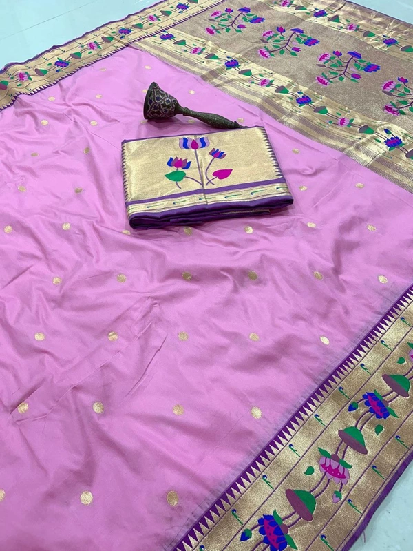 PAITHANI_HOUSE39 Lotus-Kinar Paithani Weave - Grand Zari Pallu and Flower Motifs - FREE, Light Pink