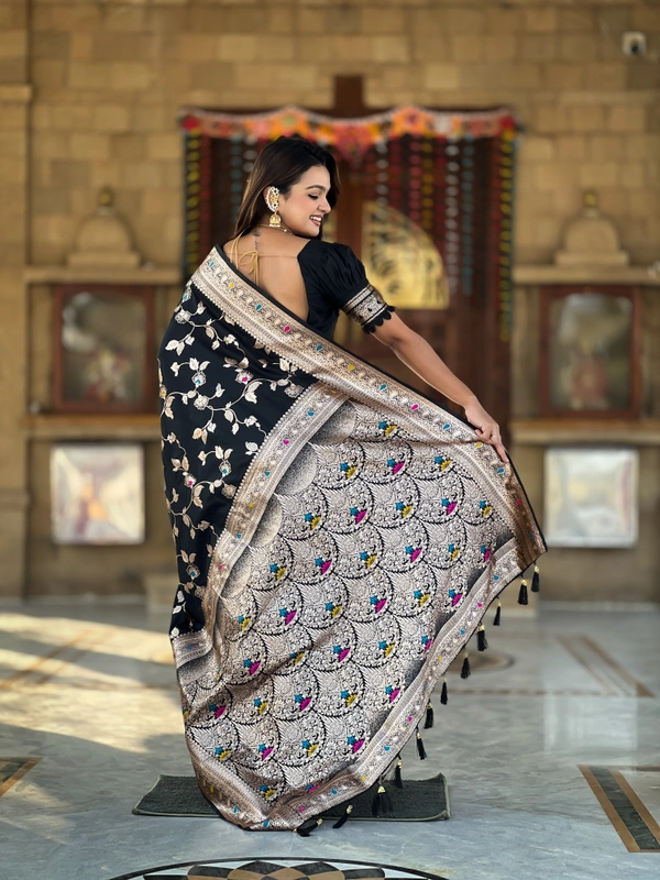PAITHANI_HOUSE279 Luxury Banarasi Soft Silk Saree with Meenakari Weaving & Contrast Blouse - BANARASI - 4 - BLACK
