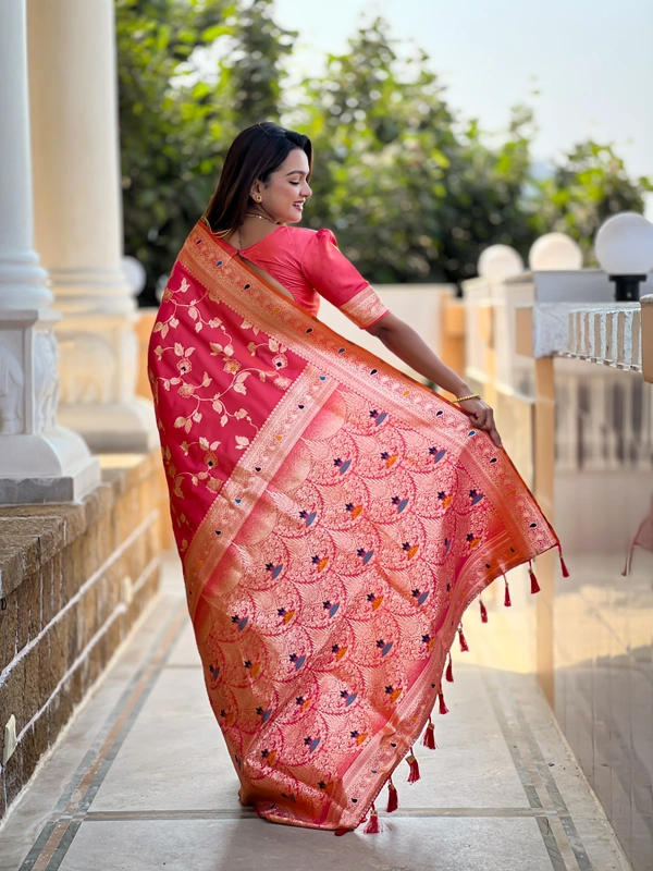 PAITHANI_HOUSE281 Luxury Banarasi Soft Silk Saree with Meenakari Weaving & Contrast Blouse - BANARASI - 5 - GAJRI PINK
