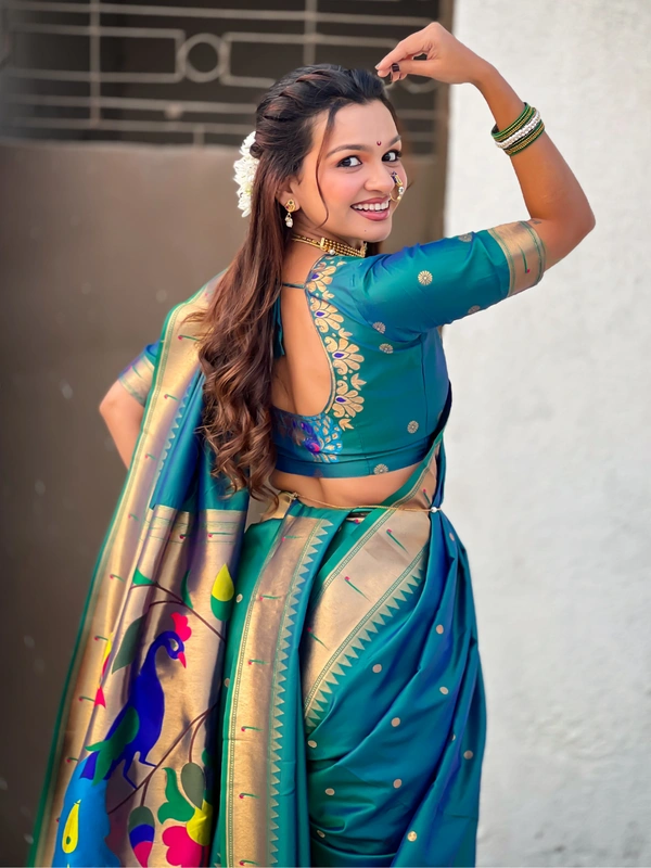 Original Maharashtrian Wedding Nauvari Paithani � 9 Mtr Soft Silk with Rich Muniya Border - FREE, P.GREEN