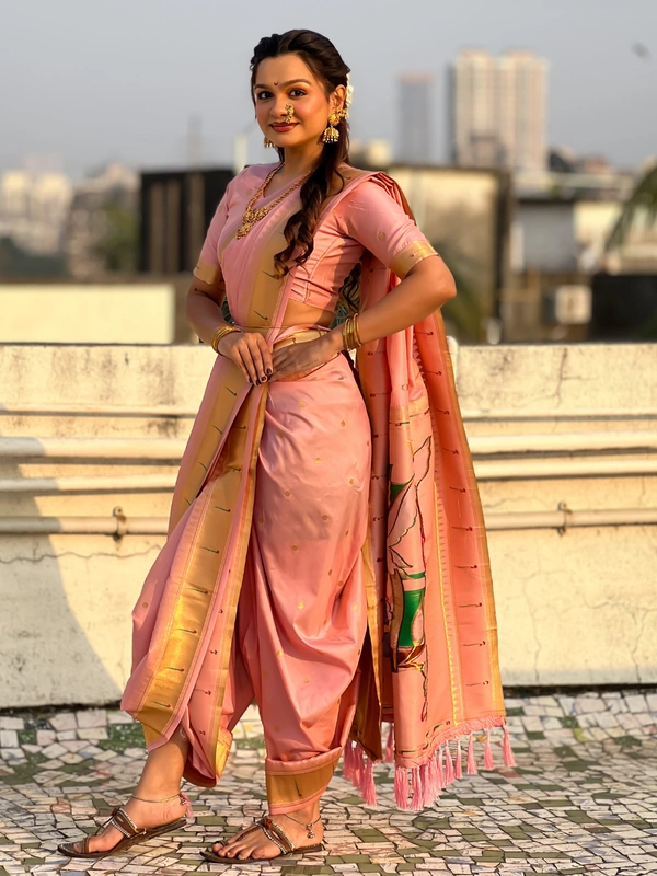 Original Maharashtrian Wedding Nauvari Paithani � 9 Mtr Soft Silk with Rich Muniya Border - FREE, BABY PINK