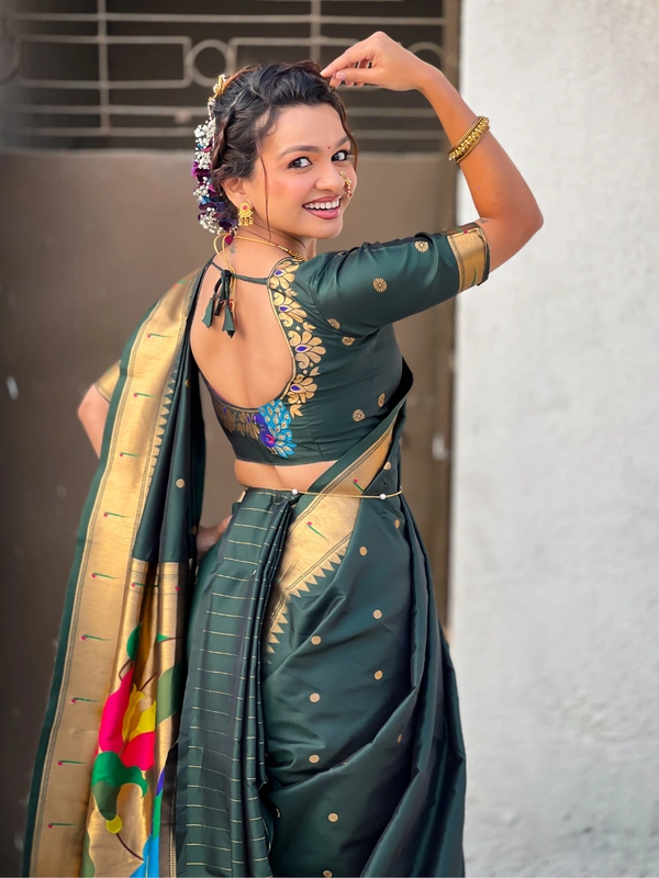 Original Maharashtrian Wedding Nauvari Paithani � 9 Mtr Soft Silk with Rich Muniya Border - FREE, BGREEN