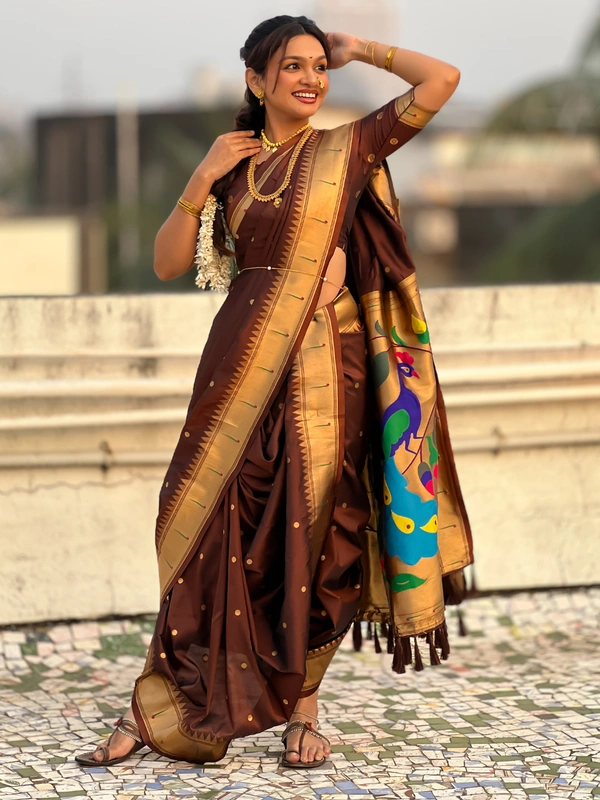 Original Maharashtrian Wedding Nauvari Paithani � 9 Mtr Soft Silk with Rich Muniya Border - FREE, COFFEE