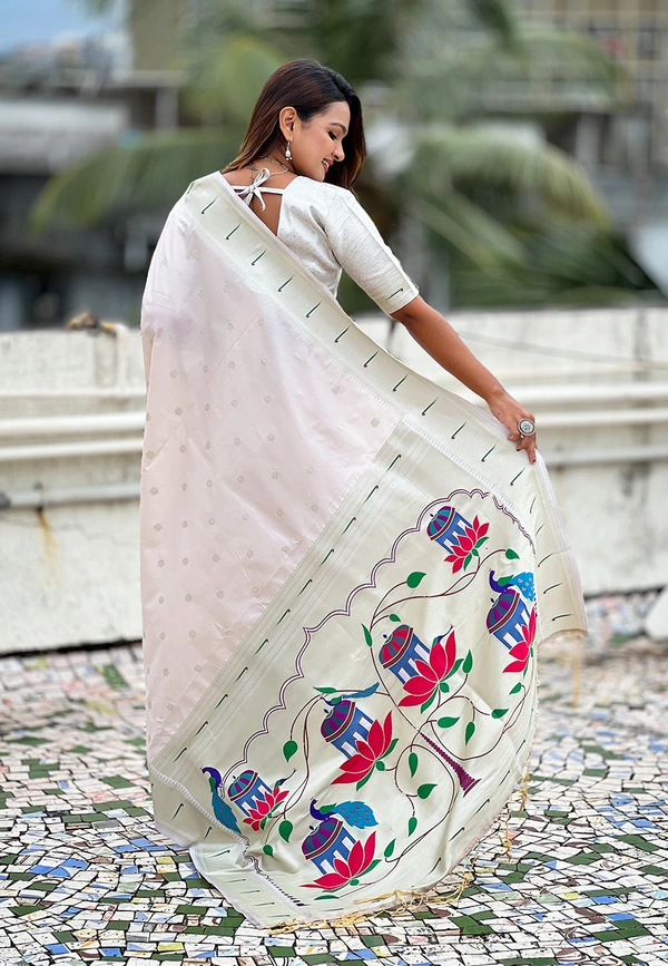 Pastel Paithani Saree with Silver Zari Weaving & Peacock Meenakari Pallu - FREE, CREAM