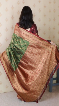 Premium Banarasi Soft Silk Saree with Gold Zari Zigzag Geometric Weaves - FREE, GRNMAROON