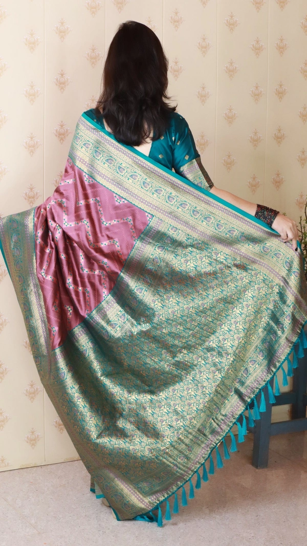 Premium Banarasi Soft Silk Saree with Gold Zari Zigzag Geometric Weaves - FREE, CORAL