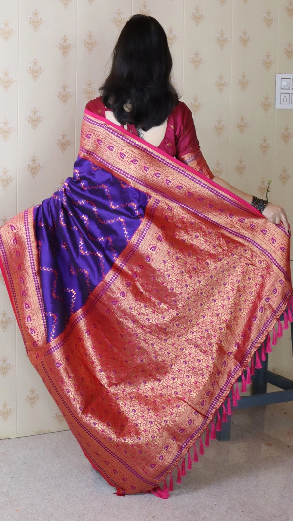 Premium Banarasi Soft Silk Saree with Gold Zari Zigzag Geometric Weaves - FREE, VIOLET