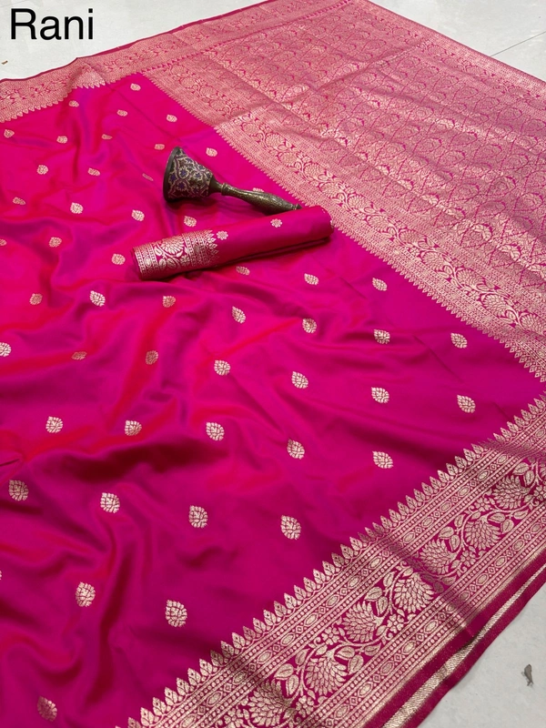 Premium Soft Banarasi Silk Saree with Elegant Silver Zari Weaving and Designer Floral Pallu