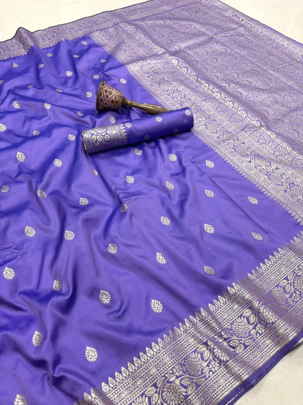 Premium Soft Banarasi Silk Saree with Elegant Silver Zari Weaving and Designer Floral Pallu