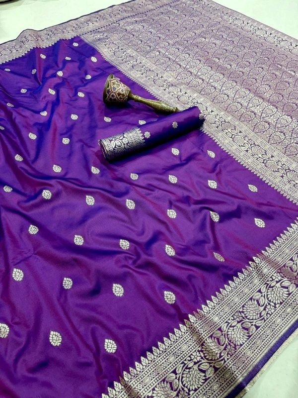 Premium Soft Banarasi Silk Saree with Elegant Silver Zari Weaving and Designer Floral Pallu