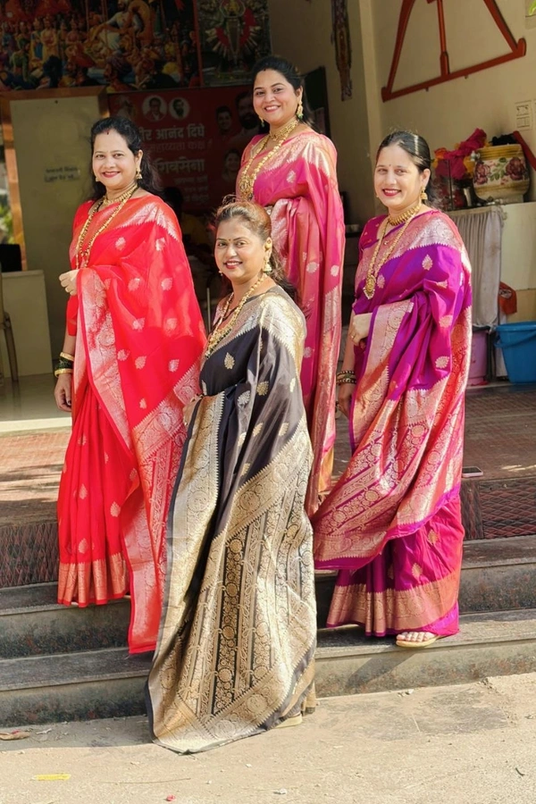 Pure Grace: Soft Banarasi Silk Saree with Gold Zari Motifs & Contrast Weaving Border - FREE, Black