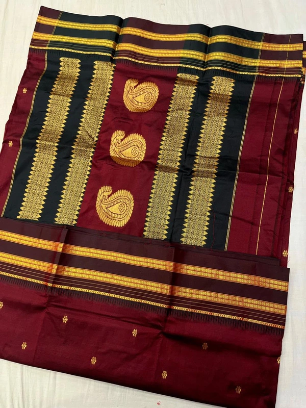 Pure Handloom Narayanpeth Silk Saree with Elegant Border Symmetry - Free, Maroon
