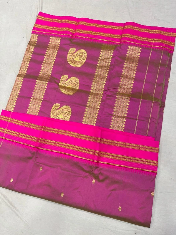 Pure Handloom Narayanpeth Silk Saree with Vintage Motif Design - Free, Onion Pink