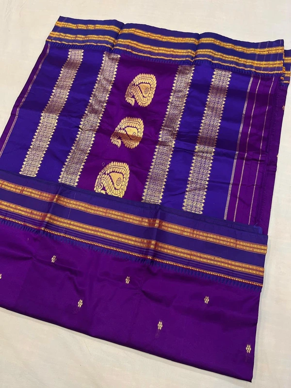 Royal Handloom Narayanpeth Silk Saree with Elegant Pallu Design - Free, Deep Ink Blue