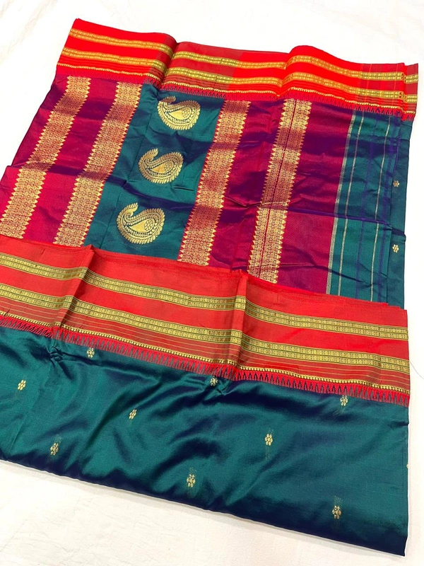 Royal Heritage Narayanpeth Handloom Saree with Woven Pallu - Free, Peacock Green