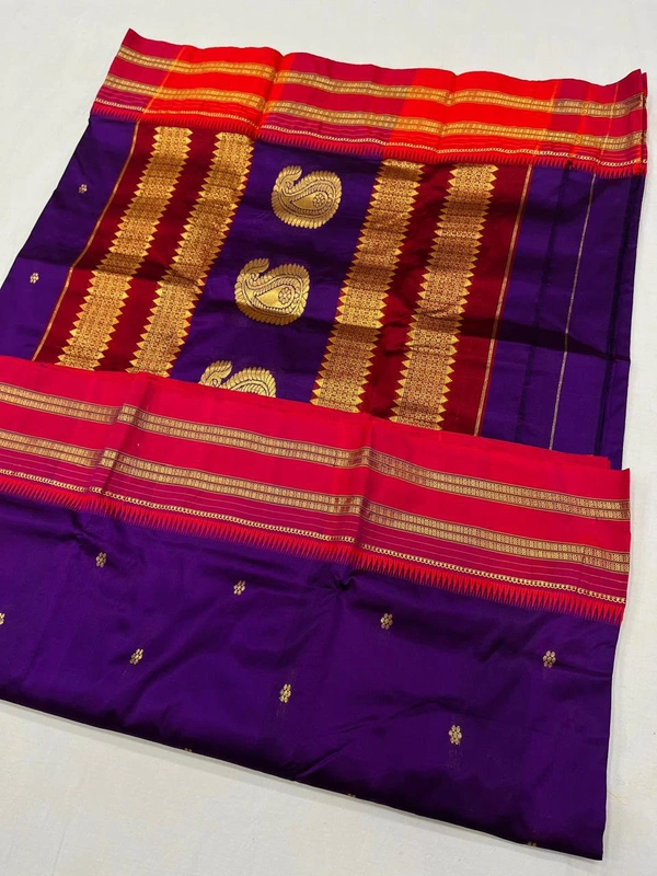 Signature Paisley Pallu Narayanpeth Handloom Silk Saree - Free, Navy Blue
