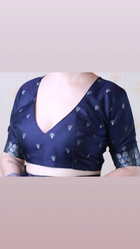 Soft Moonga Silk Saree with Dual Zari Bird Border & Floral Motifs - FREE, NAVYBLUE