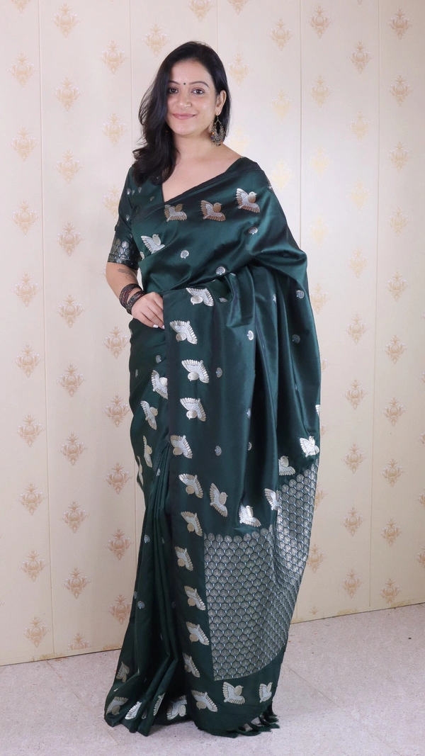 Soft Moonga Silk Saree with Dual Zari Bird Border & Floral Motifs