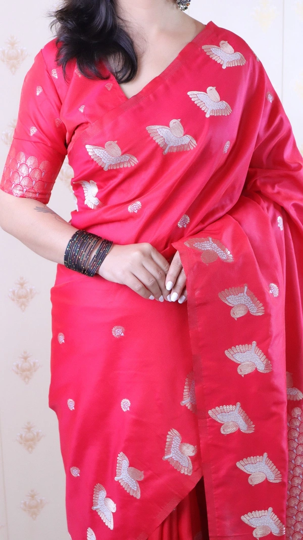 Soft Moonga Silk Saree with Dual Zari Bird Border & Floral Motifs - FREE, PINK