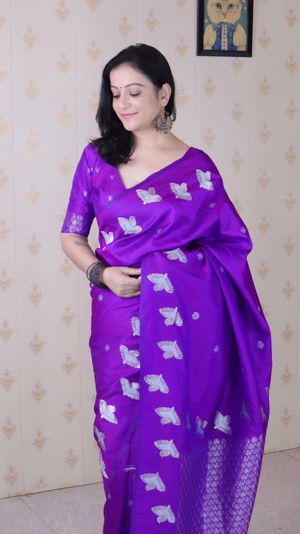 Soft Moonga Silk Saree with Dual Zari Bird Border & Floral Motifs - FREE, PURPLE