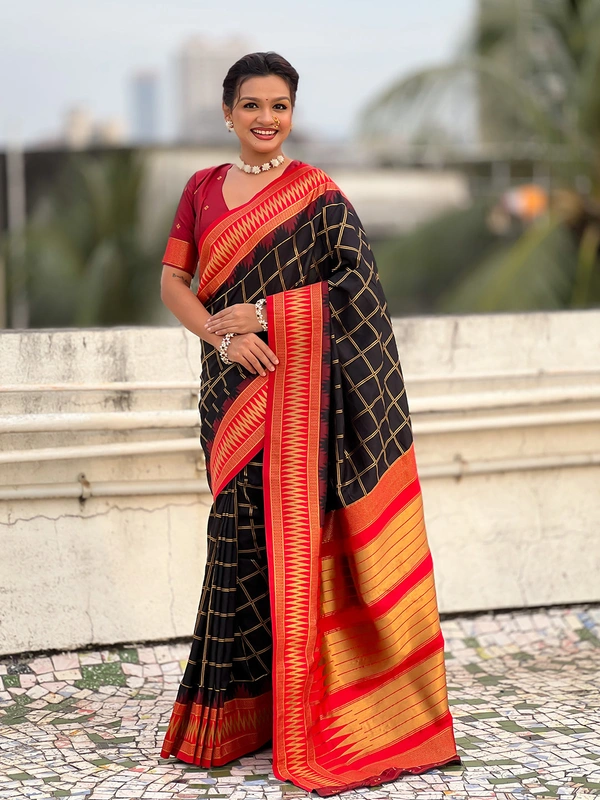 Traditional Chokda Pattern Soft Silk Saree with Gold Zari Checks & Contrast Pallu