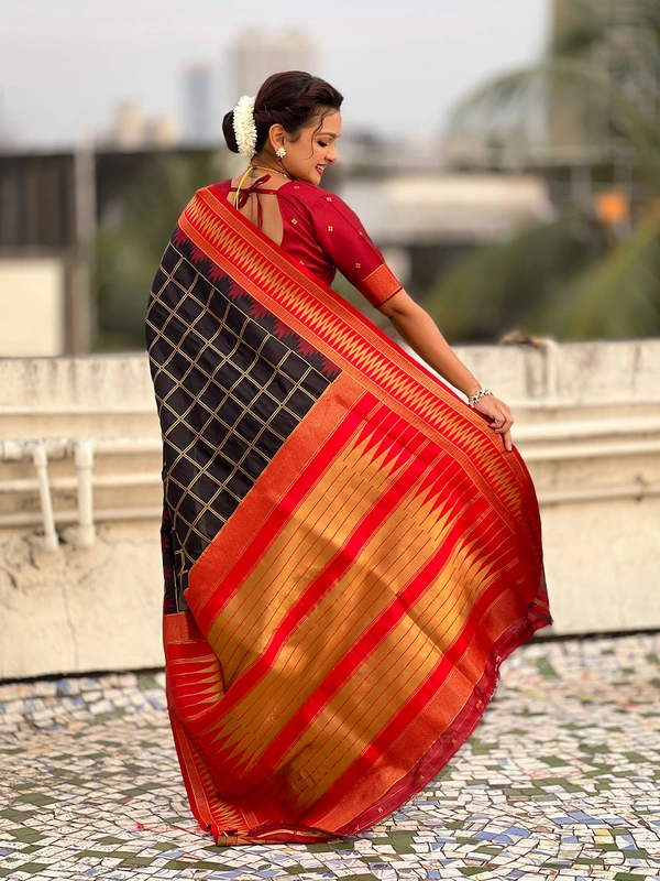 Traditional Chokda Pattern Soft Silk Saree with Gold Zari Checks & Contrast Pallu - FREE, BLACK