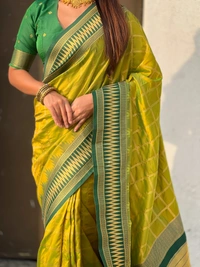 Traditional Chokda Pattern Soft Silk Saree with Gold Zari Checks & Contrast Pallu - FREE, MEHENDI