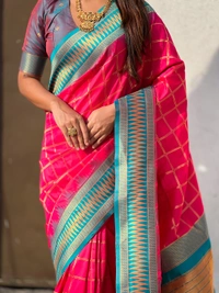 Traditional Chokda Pattern Soft Silk Saree with Gold Zari Checks & Contrast Pallu - FREE, PINK